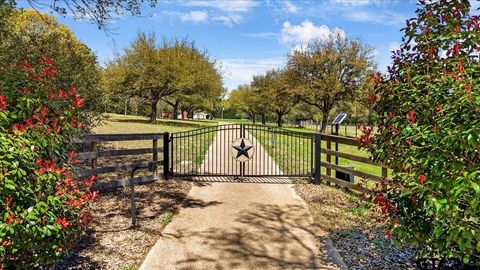 13041 Yarbrough Ln Troup TX 75789