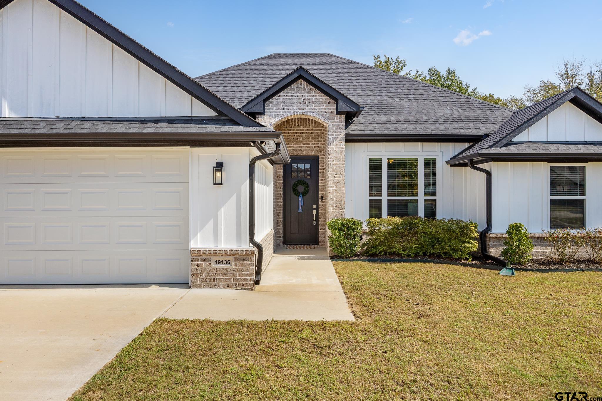 19136 Ambrosia Dr