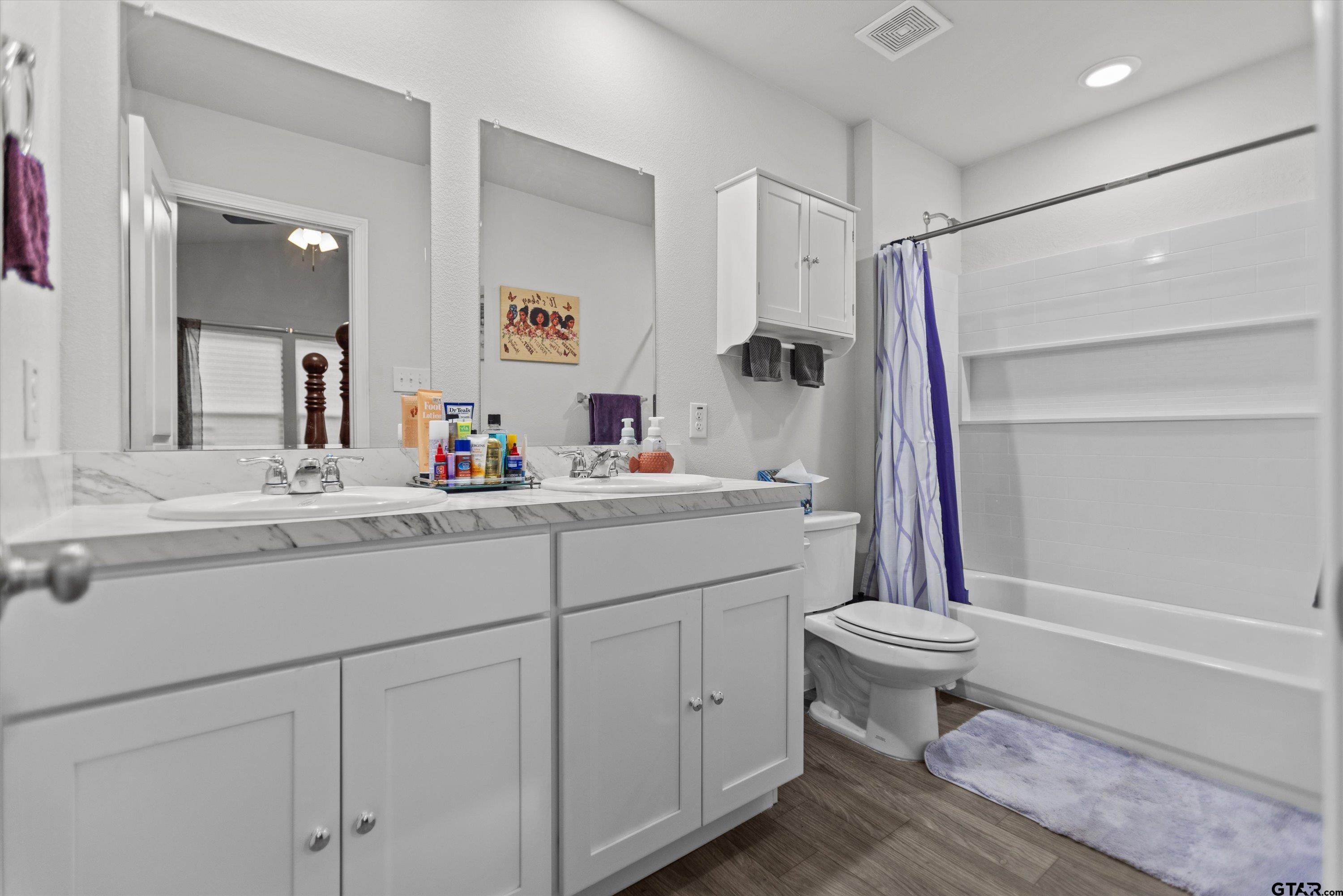 1106 Ripplewood Cir