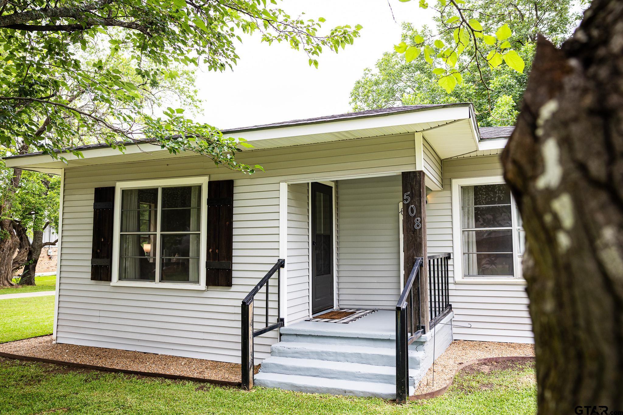 508 Fleming St.