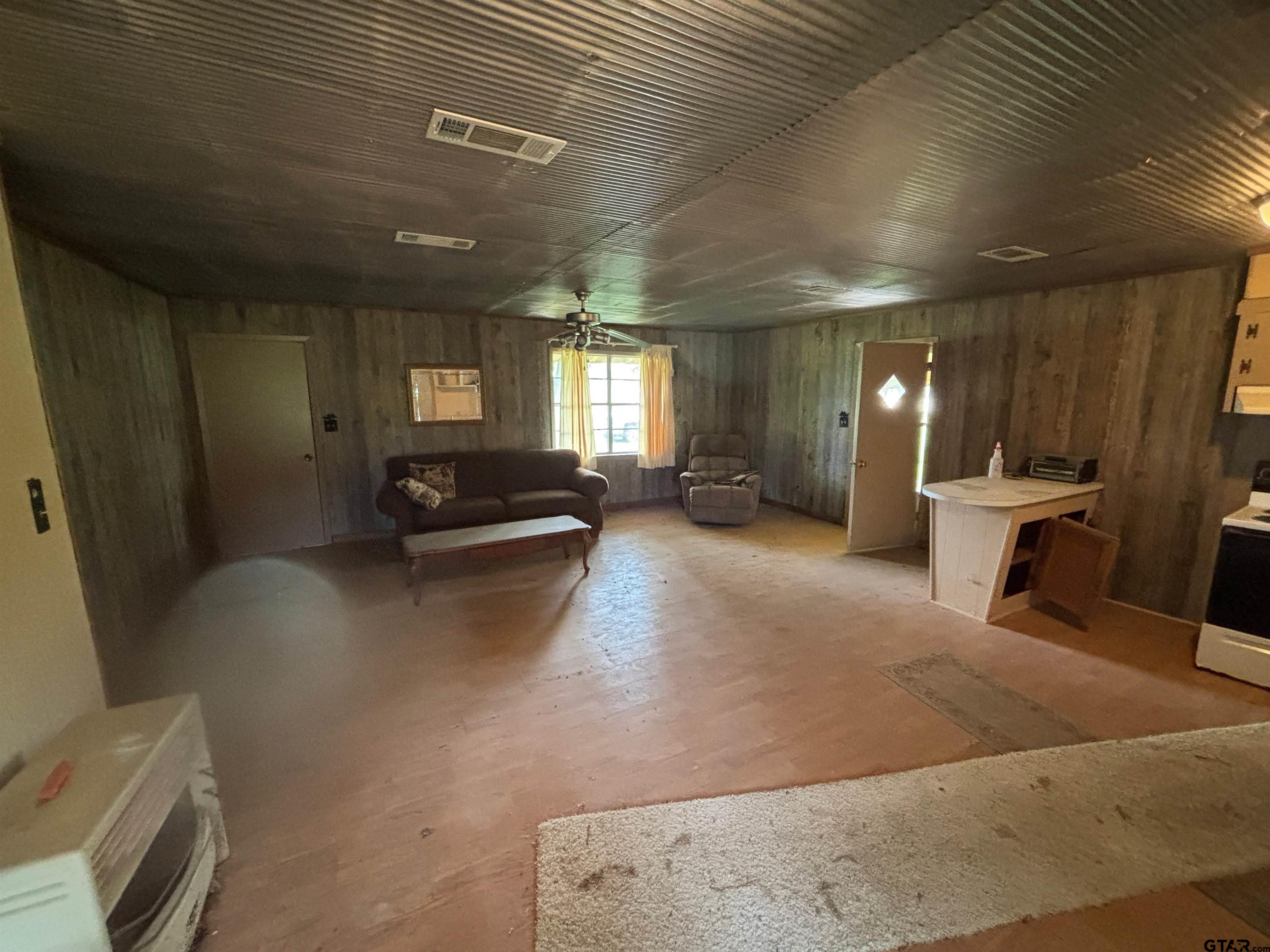 3981 FM 1402