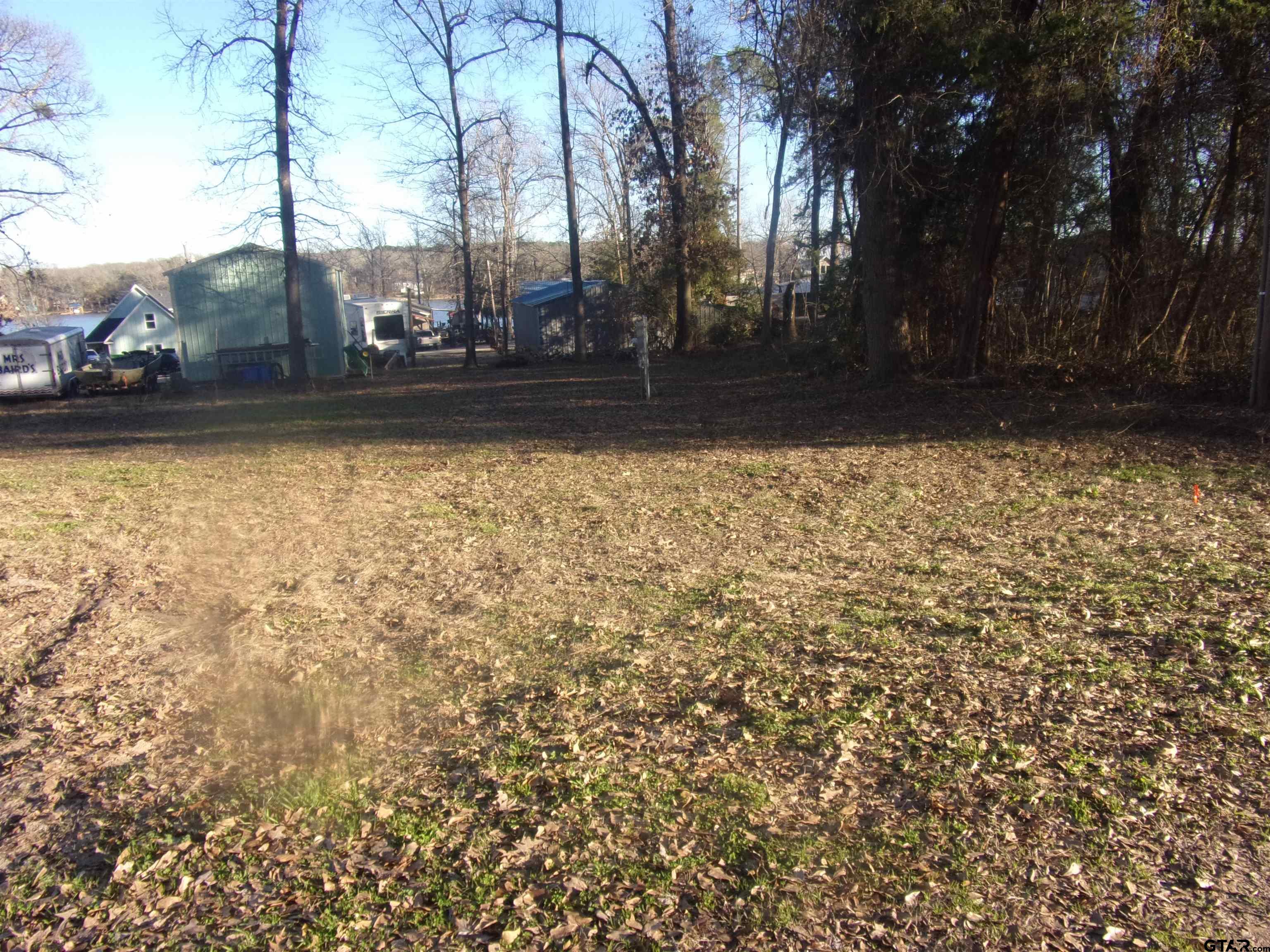 272 E Walnut Trail