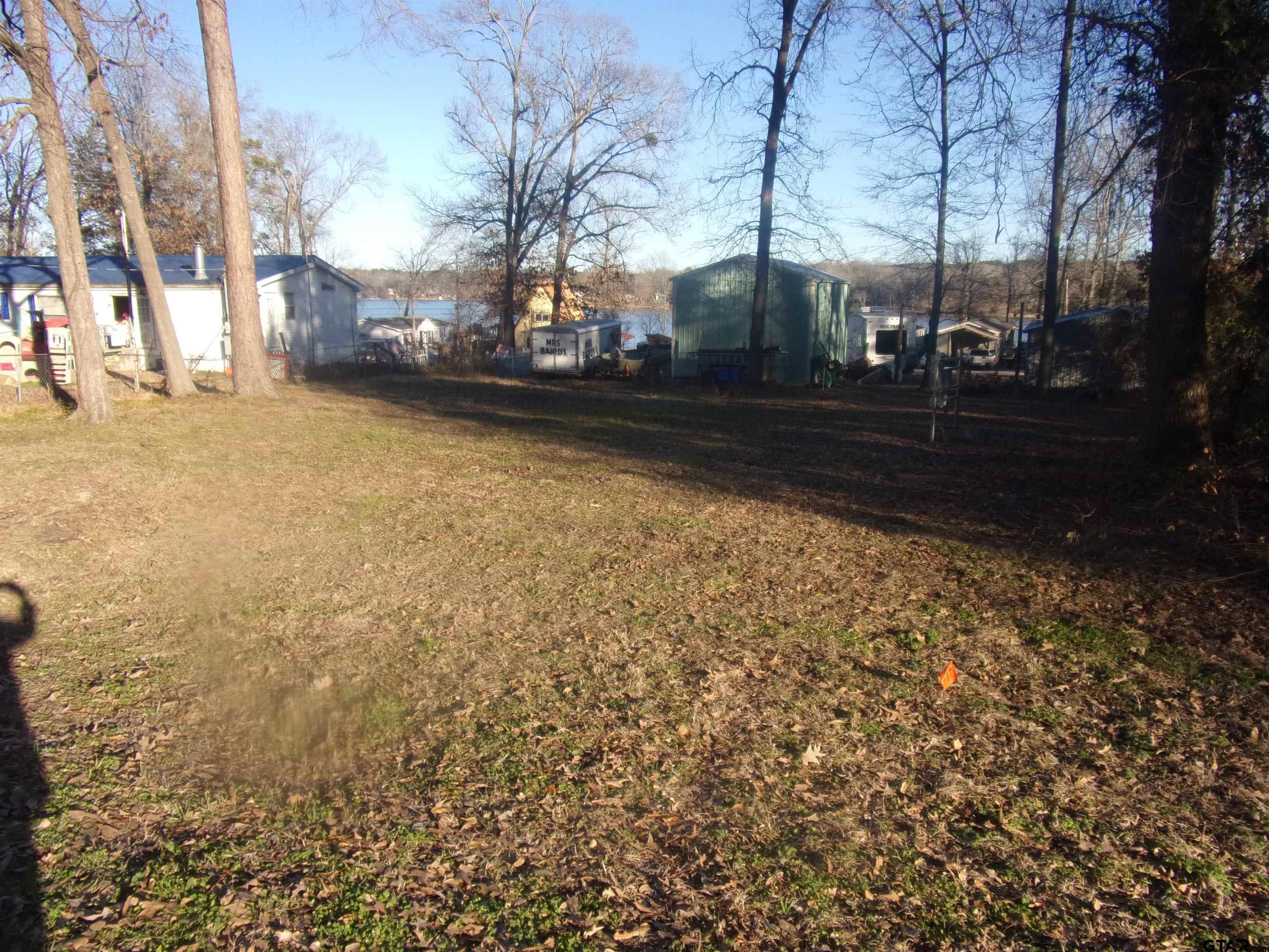 272 E Walnut Trail