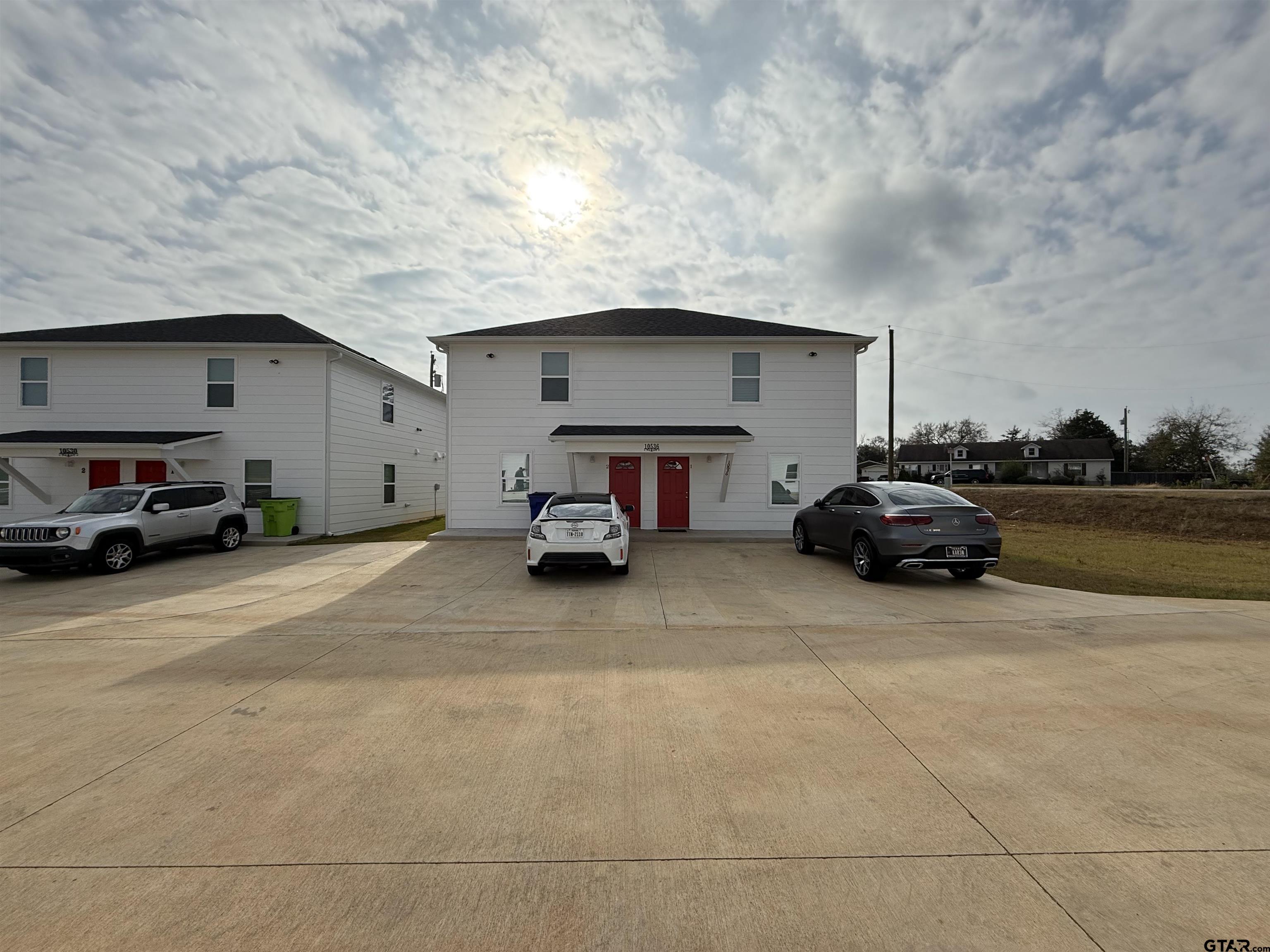 10536 Country Hill Blvd