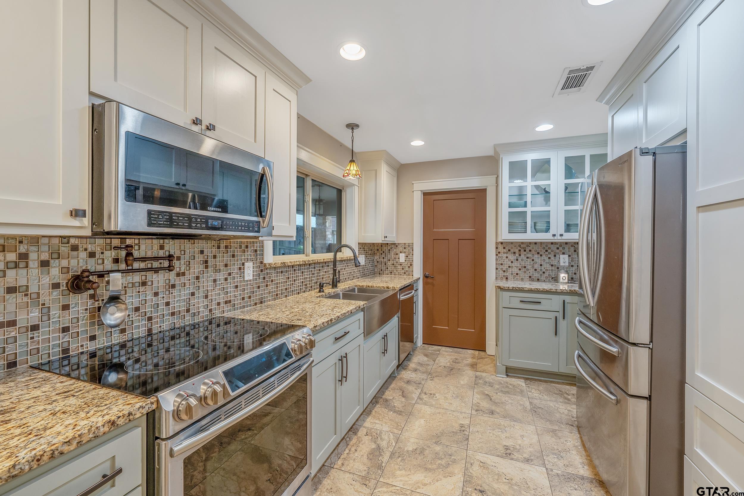 106 Forest South Dr
