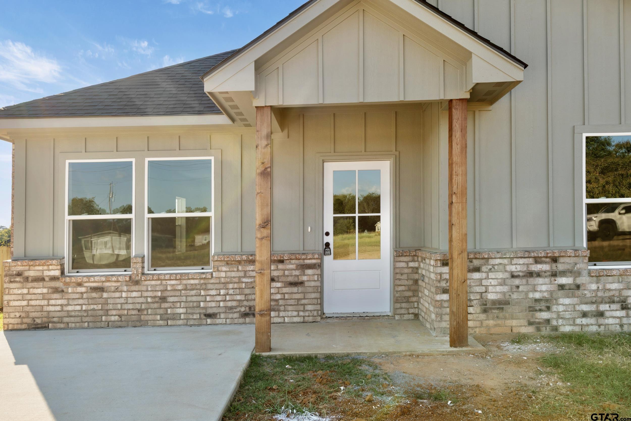 166 Crescent