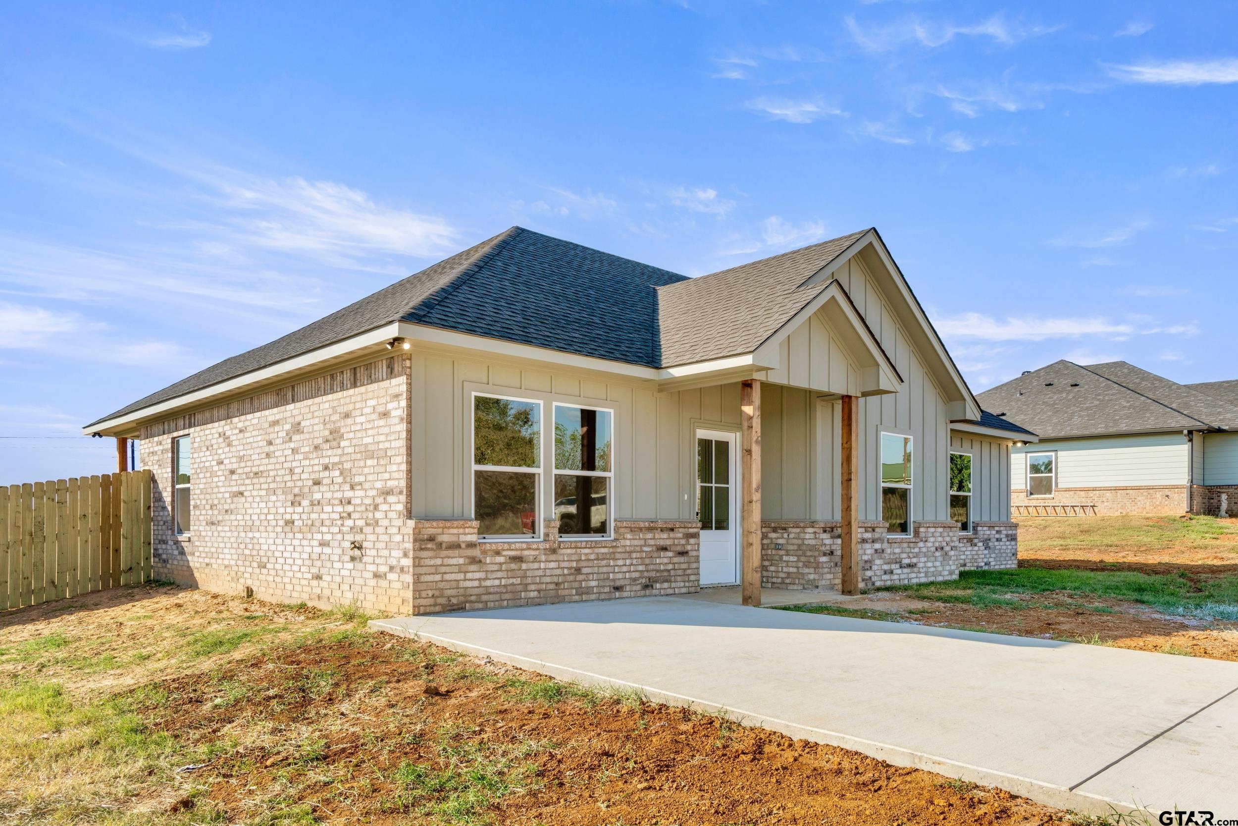 166 Crescent