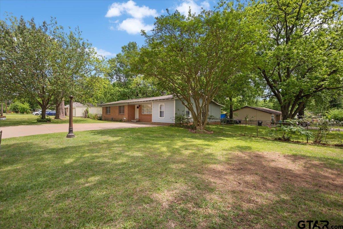 672 Diane St.