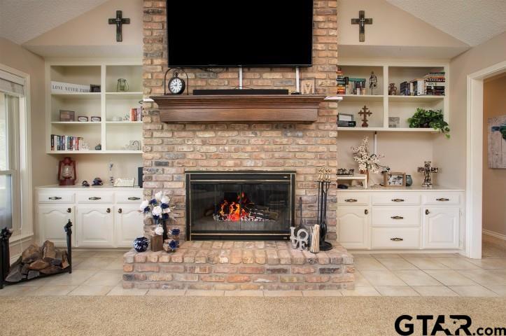 119 Williamsburg Lane