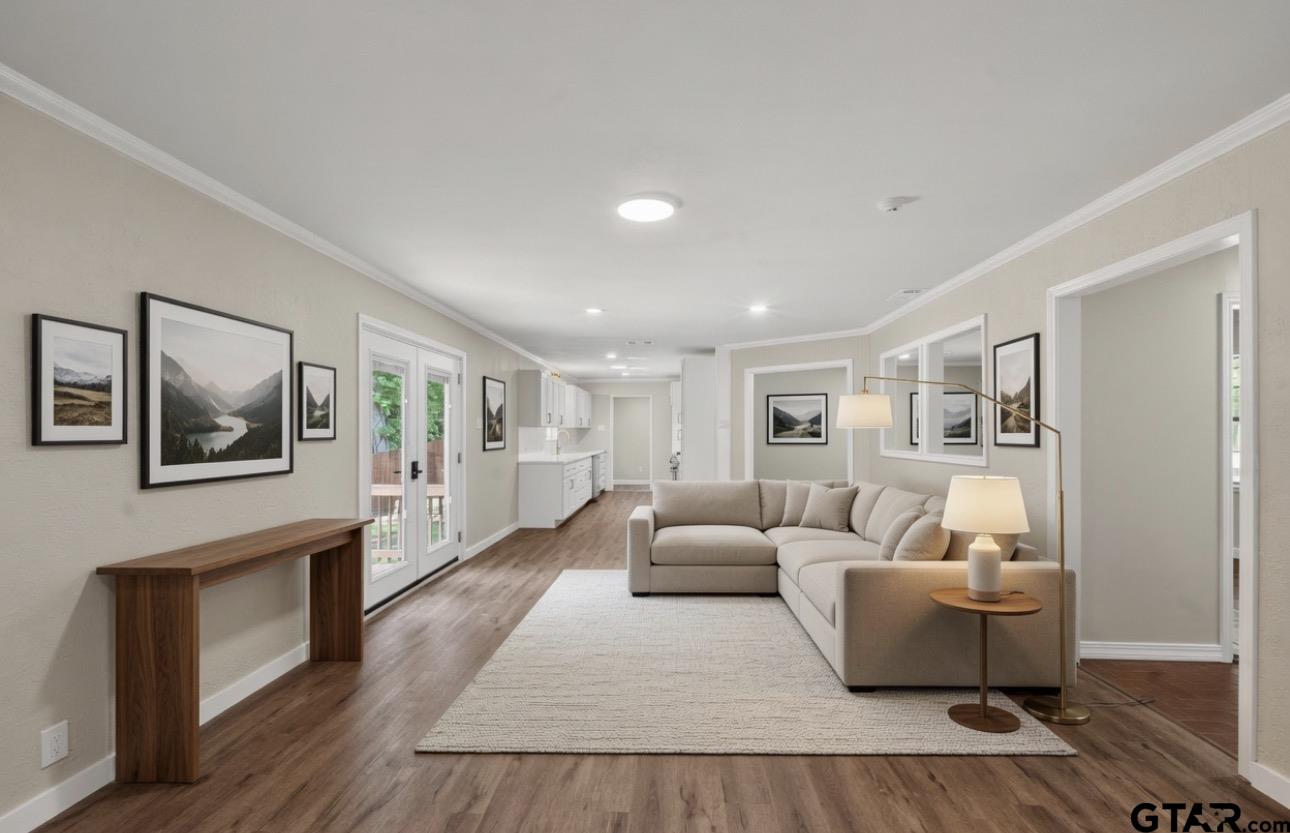2403 Brookhaven