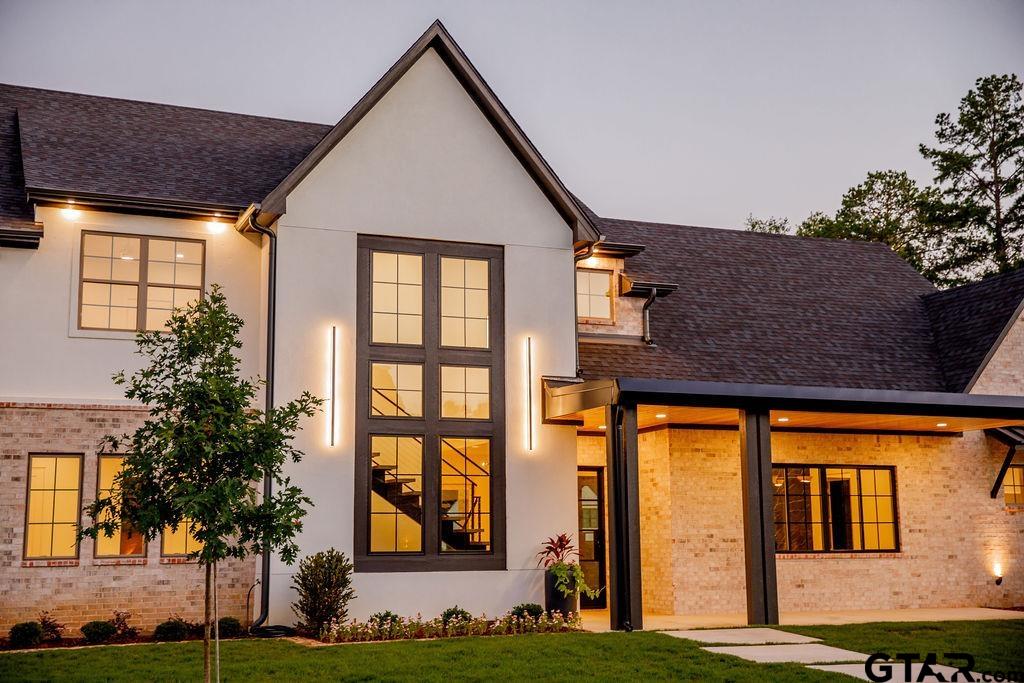 1596 Maple Circle