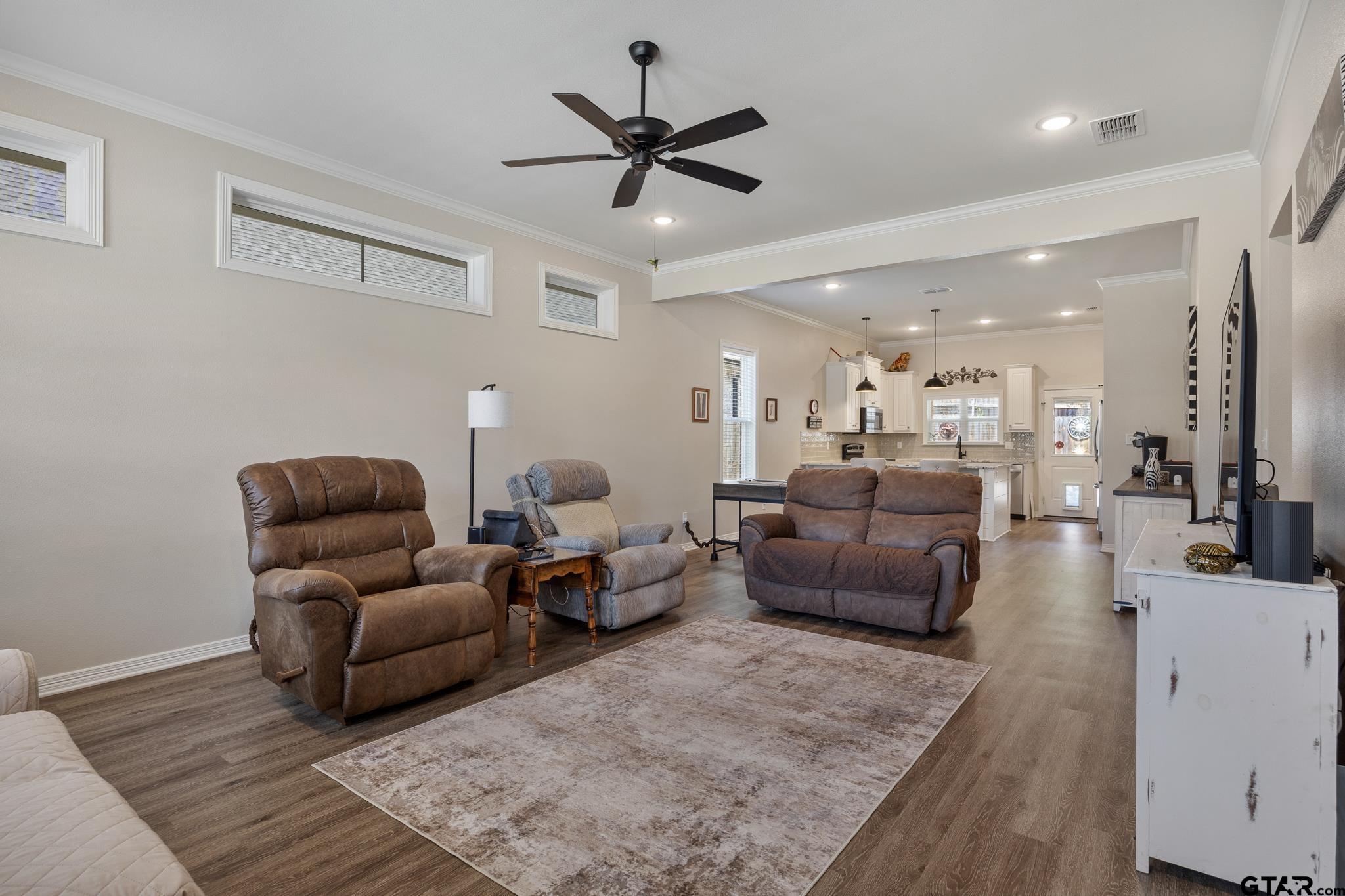 2728 Royal Village Way