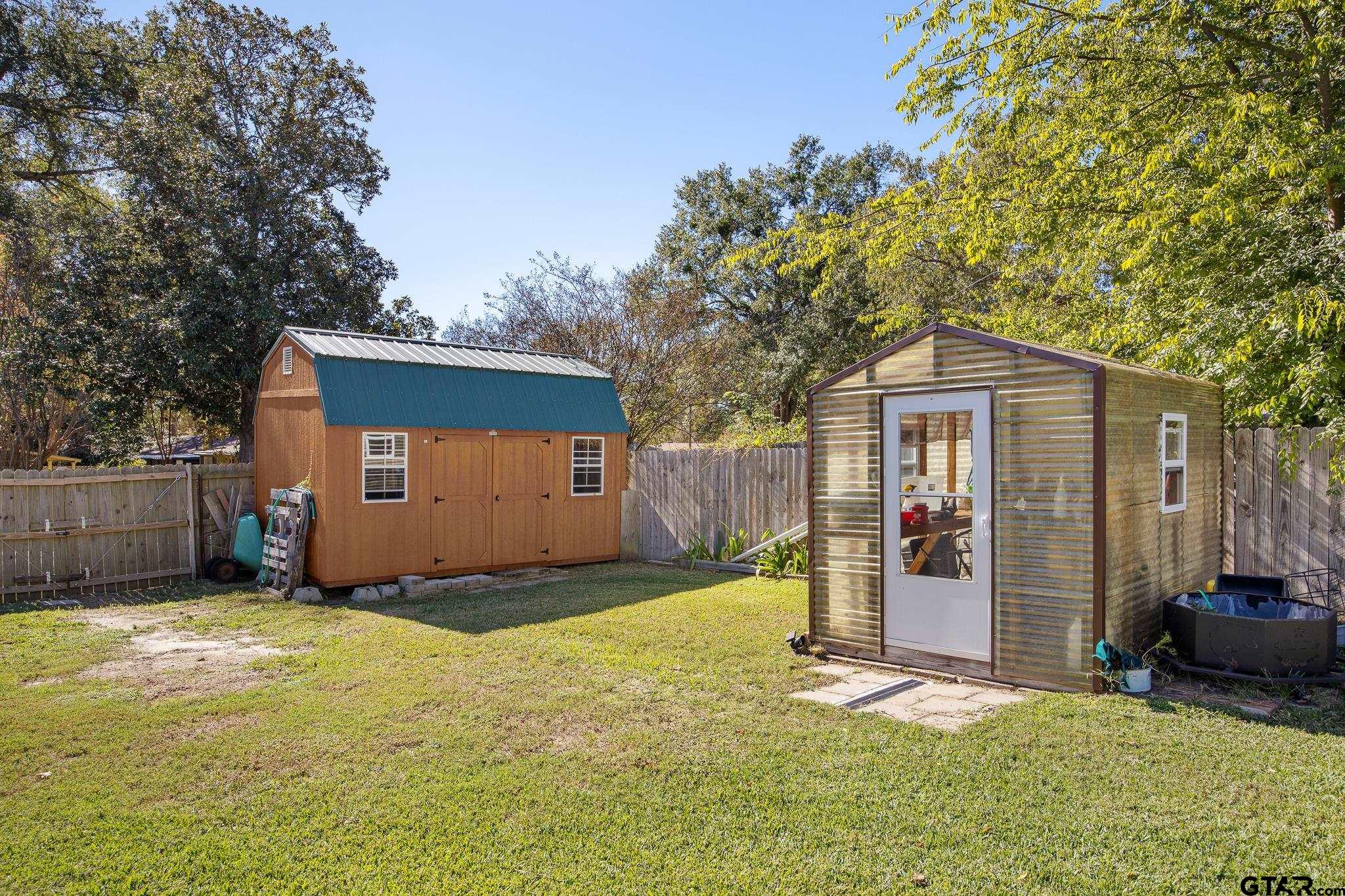 Tyler, Texas 75701, United States, 3 Bedrooms Bedrooms, ,3 BathroomsBathrooms,Residential,Active,31930