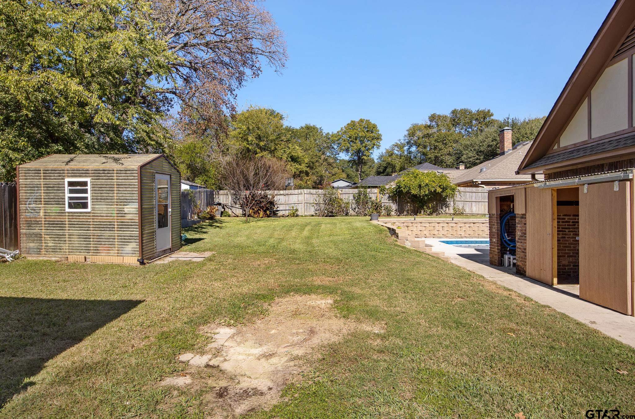 Tyler, Texas 75701, United States, 3 Bedrooms Bedrooms, ,3 BathroomsBathrooms,Residential,Active,31930