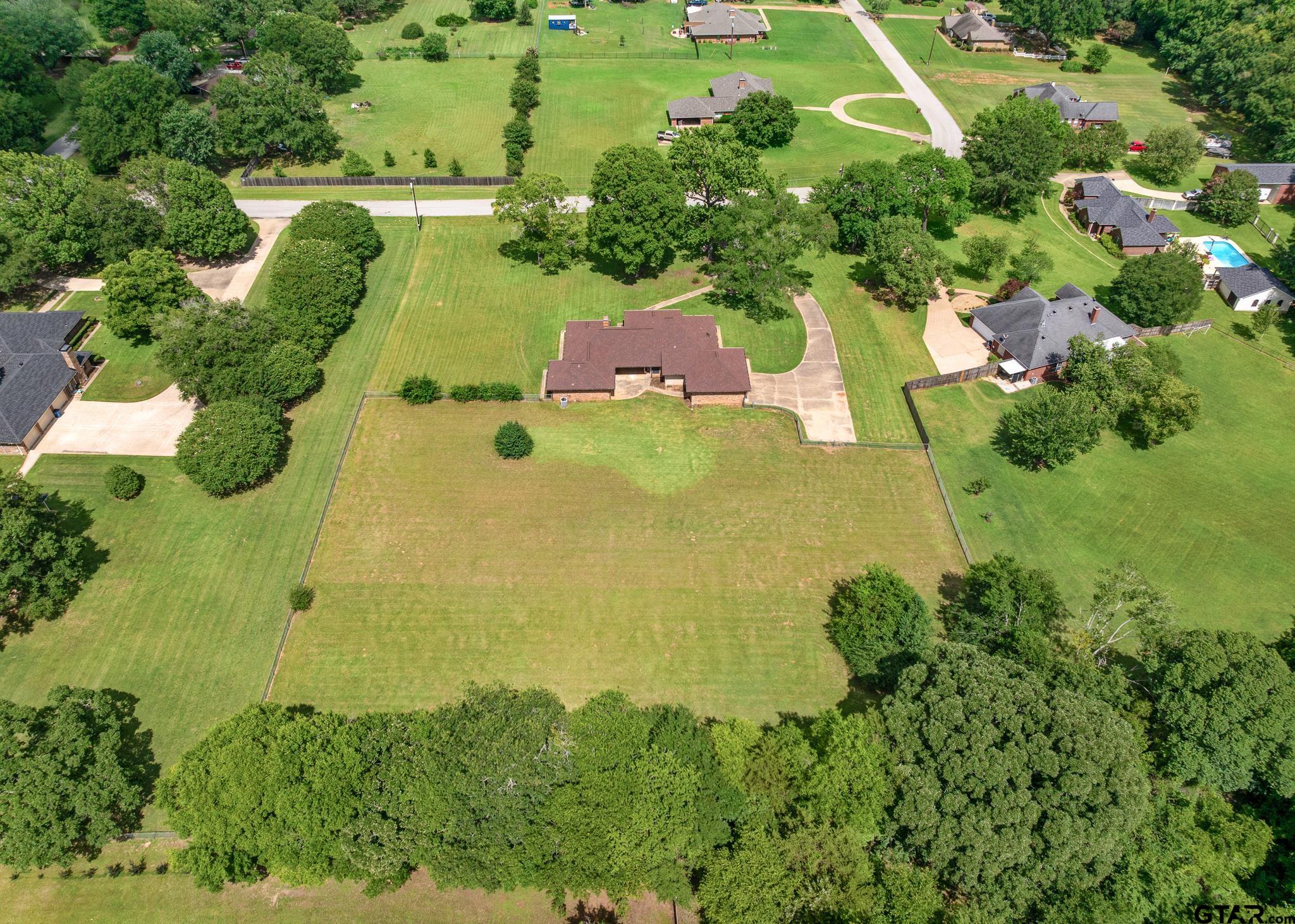 19606 Norfolk Drive