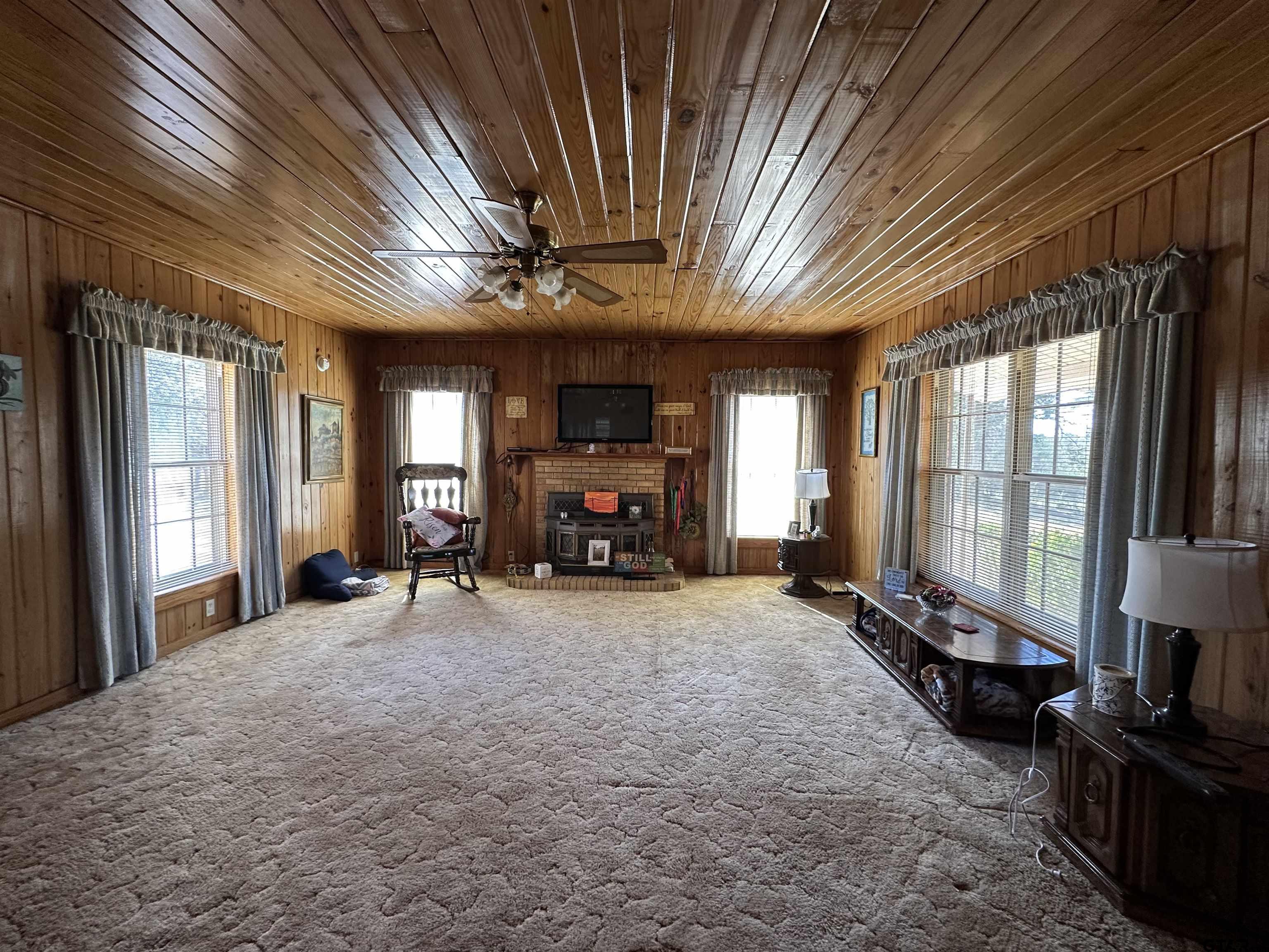 298 Sand Flat Road / CR 2501
