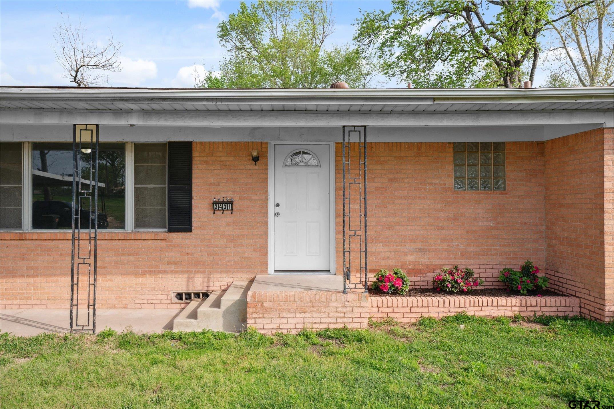 3431 Baldwin Dr