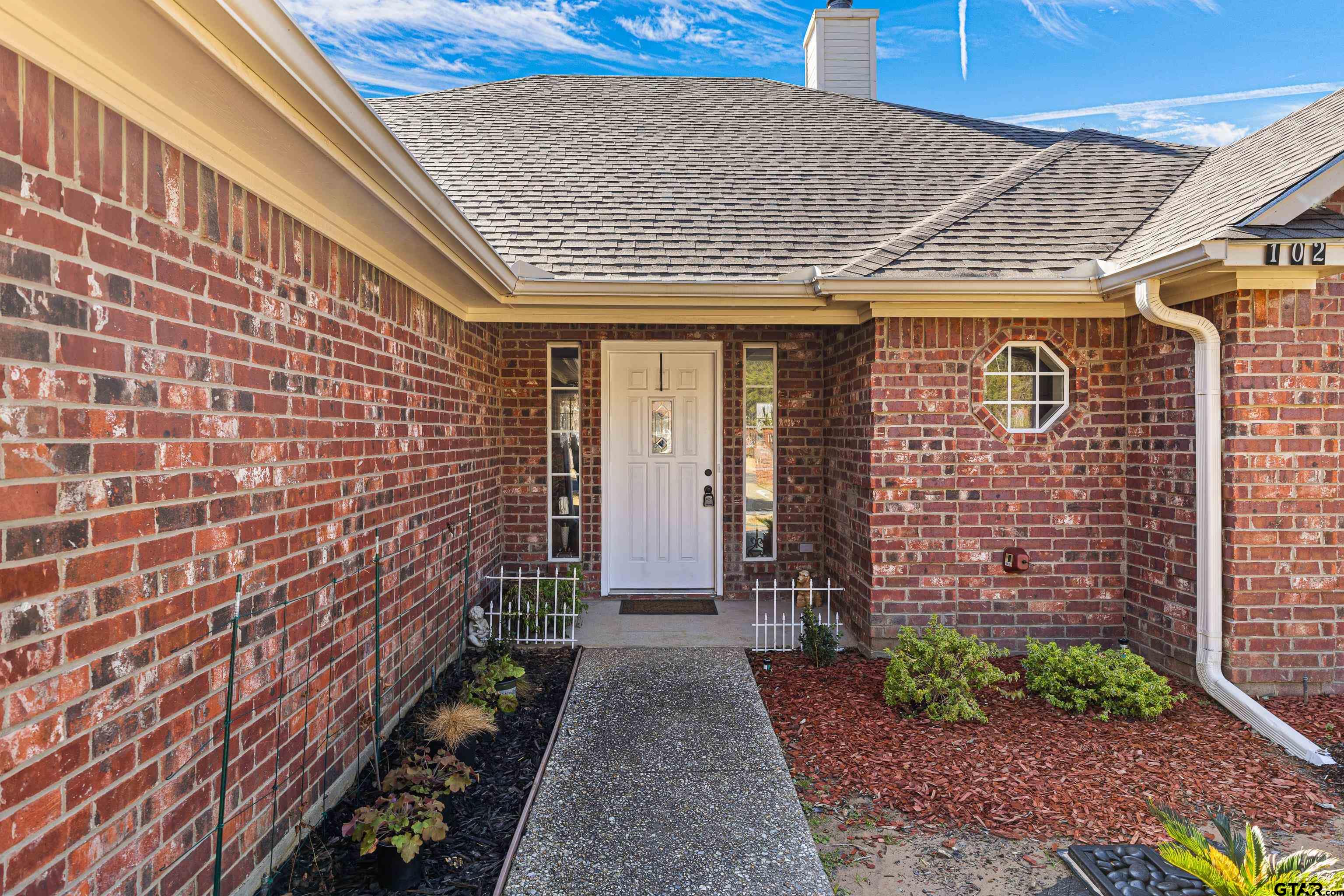 102 Fairway St.