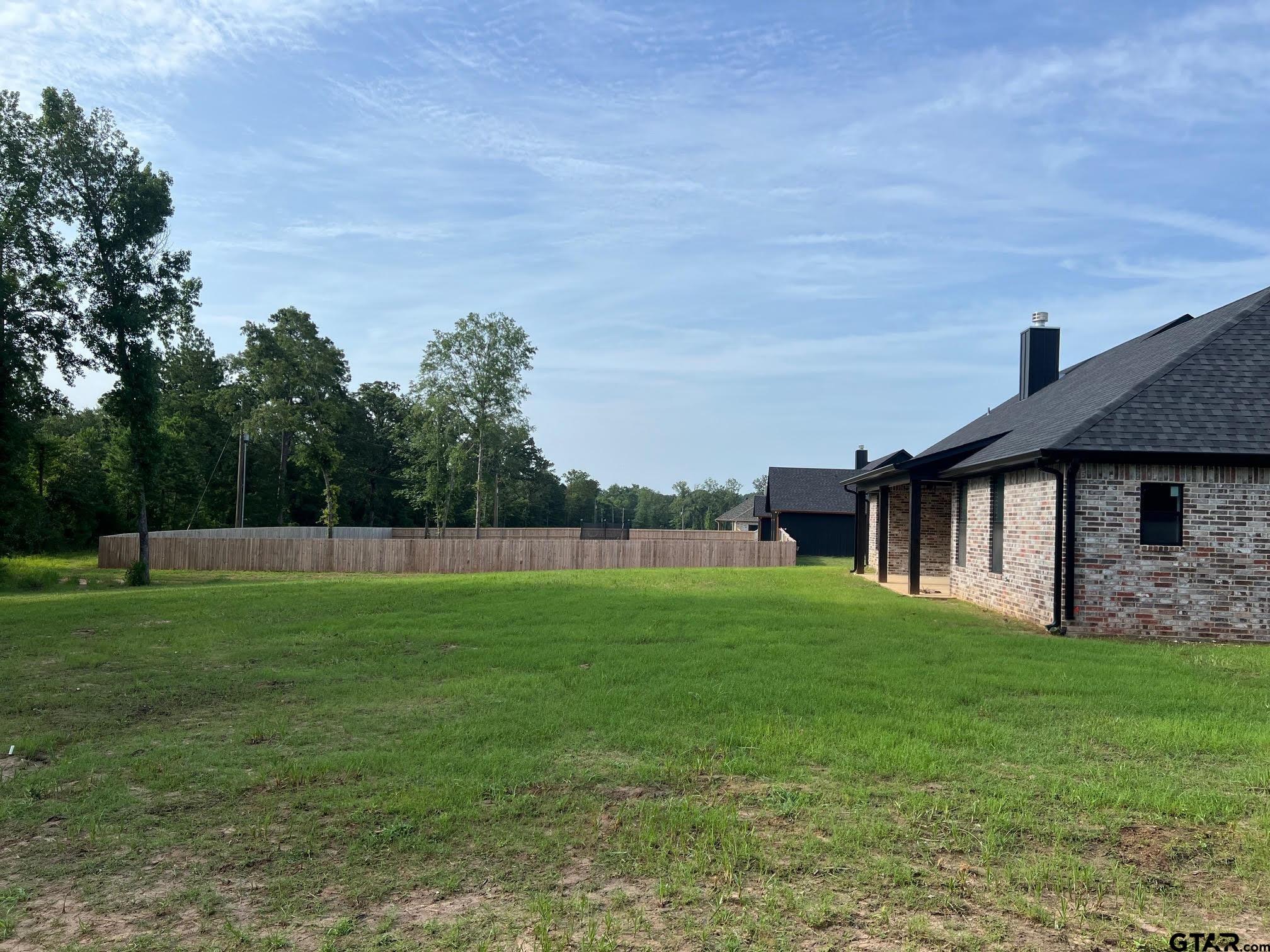 127 BIG OAKS RD
