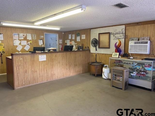 15700 US Hwy 175