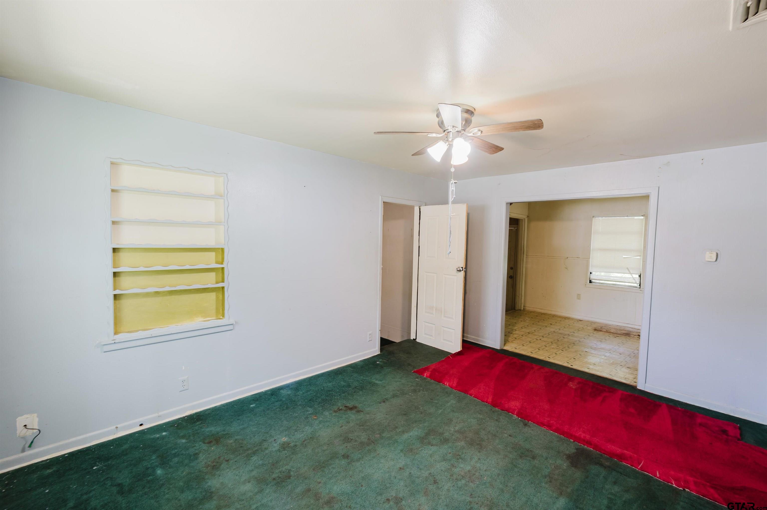 1208 S Academy