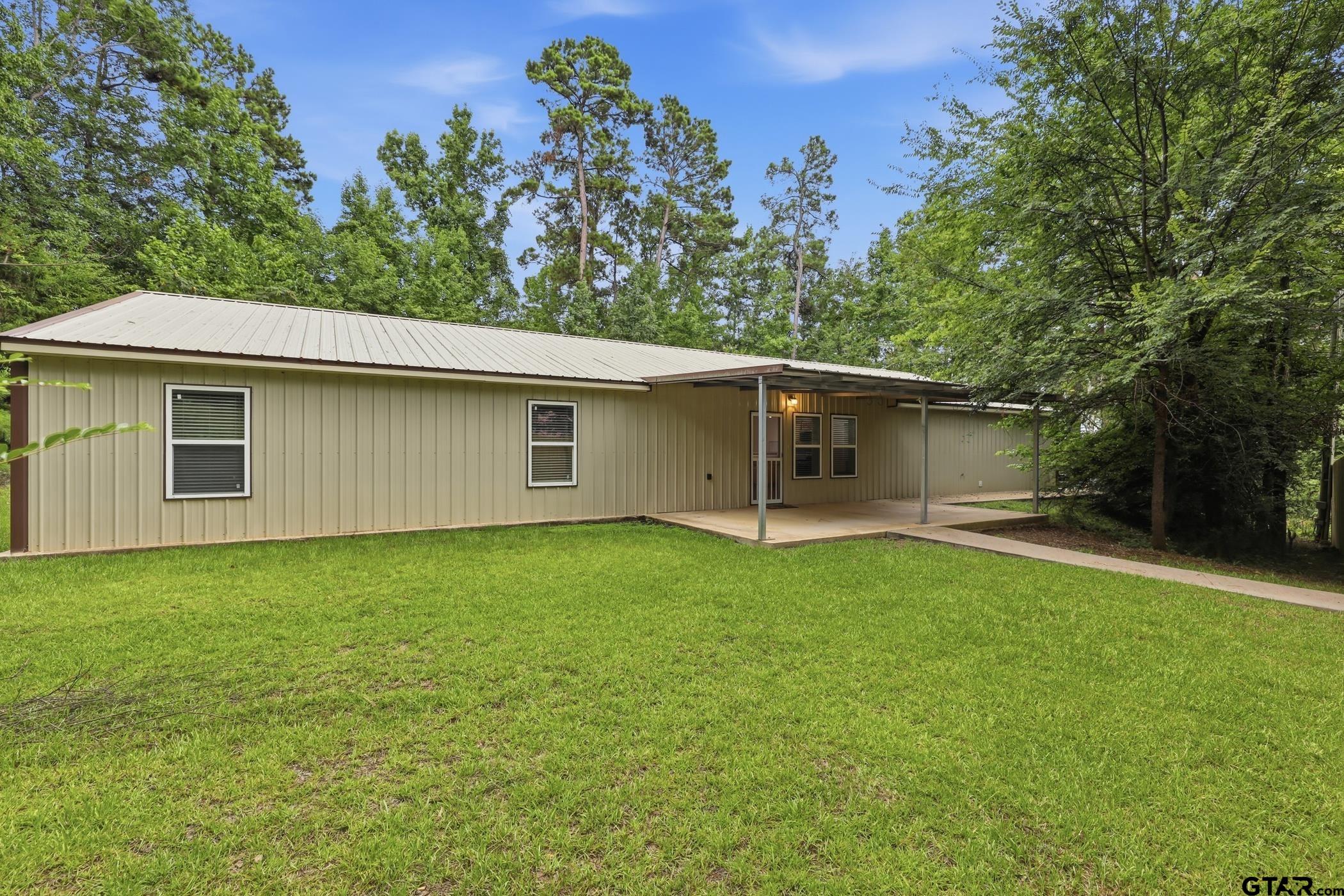 172 Park Dr