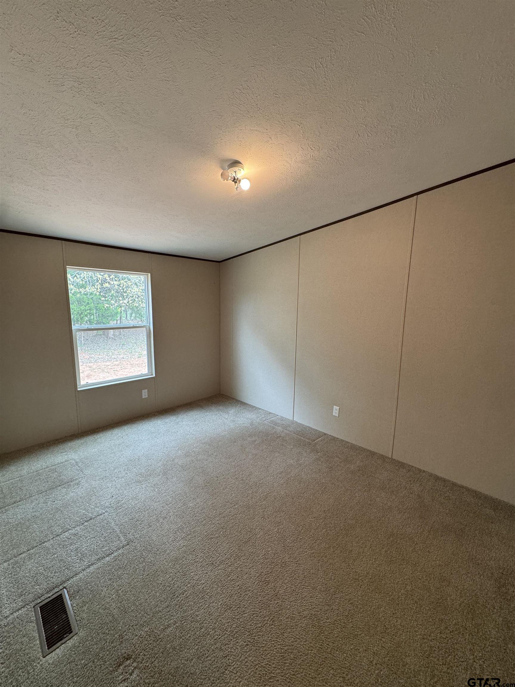 653 - 703 N Royal Dr