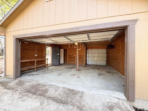 A home in Crockett