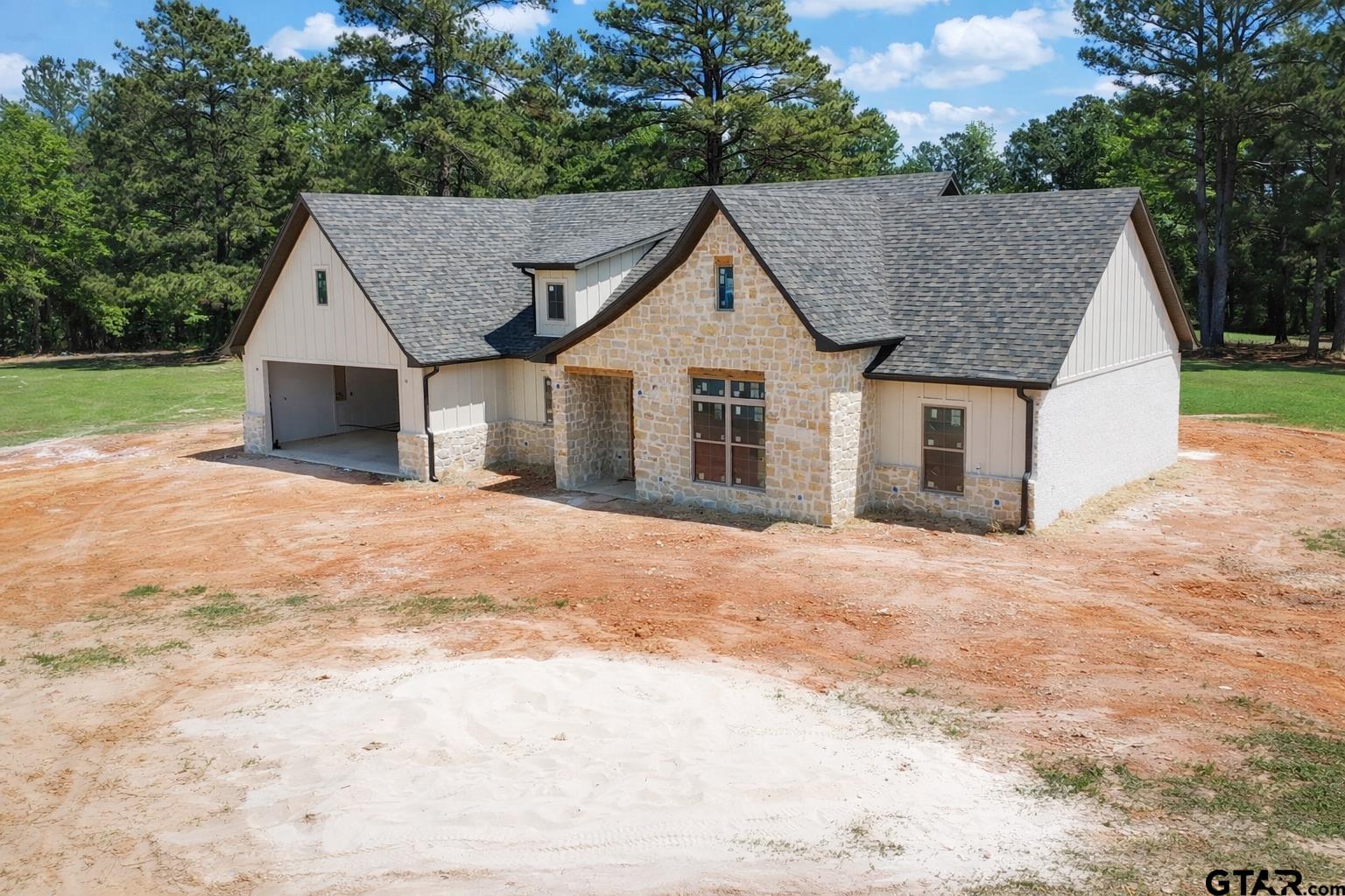 11758 County Road 2174