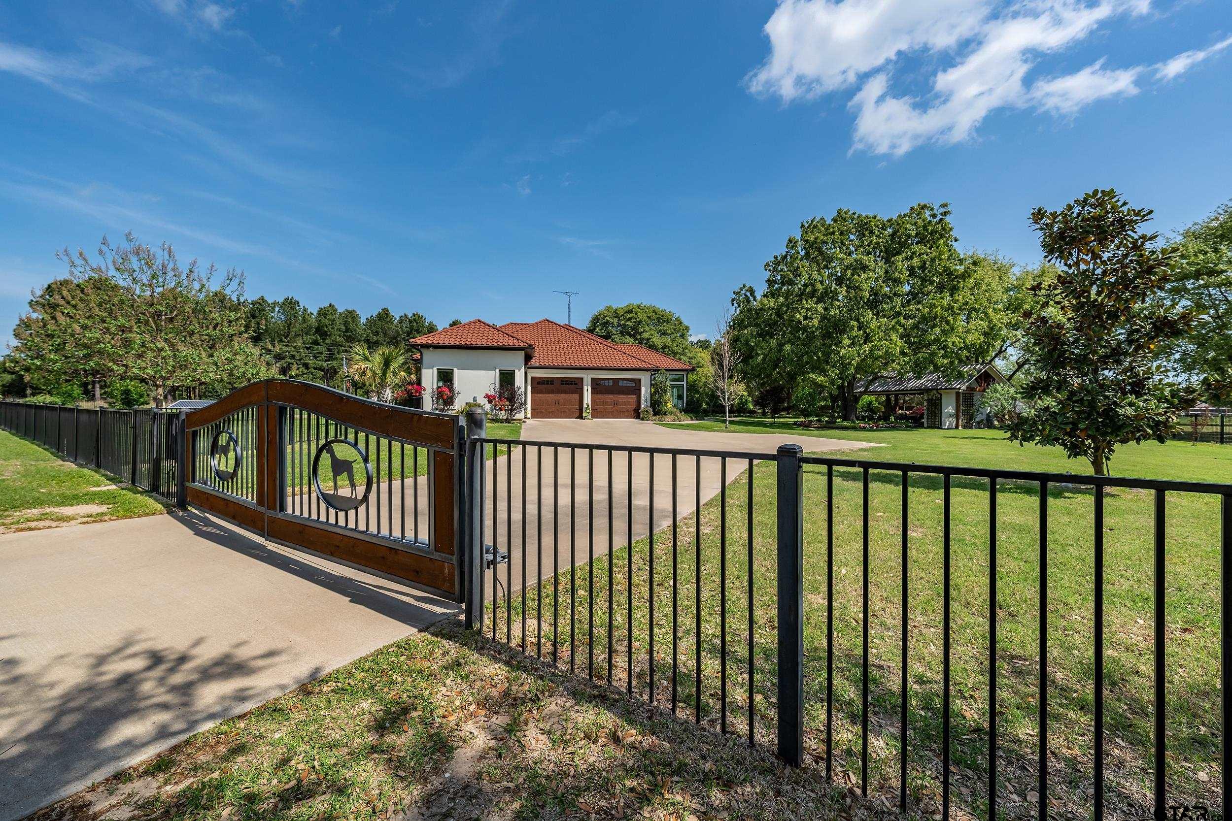 22809 Babes Landing
