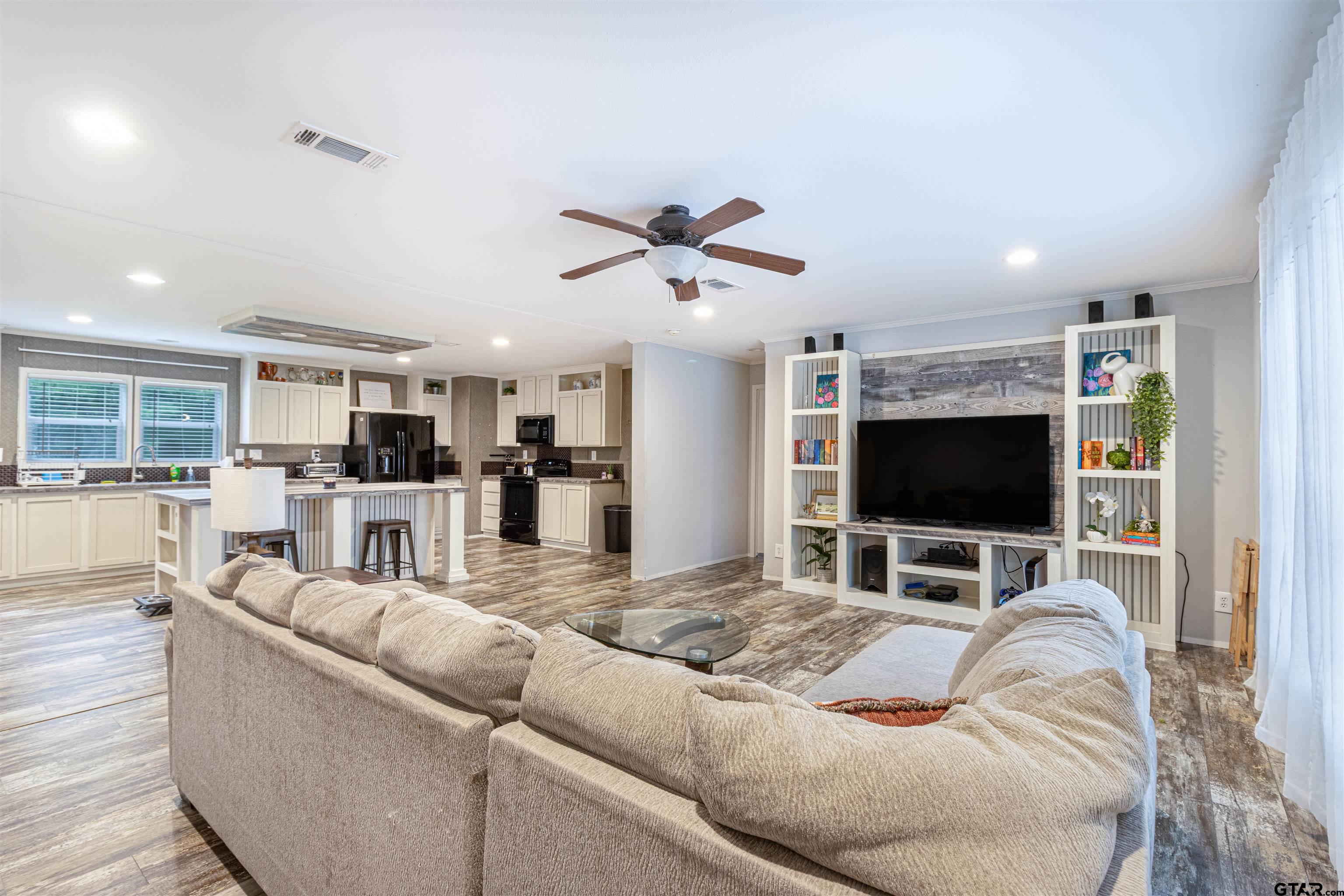 21167 Joe Paul Lane