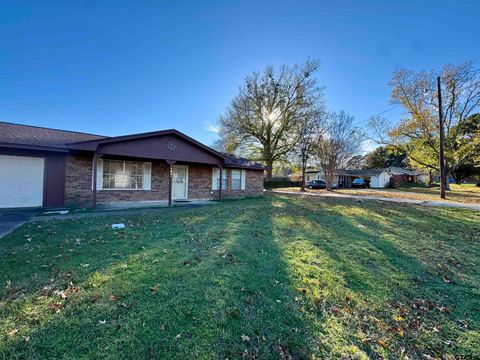 A home in Lindale