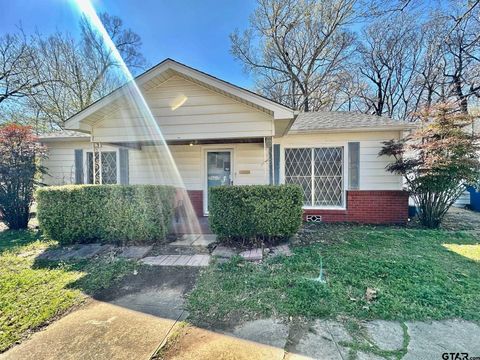 615 Carlisle Dr Kilgore TX 75662