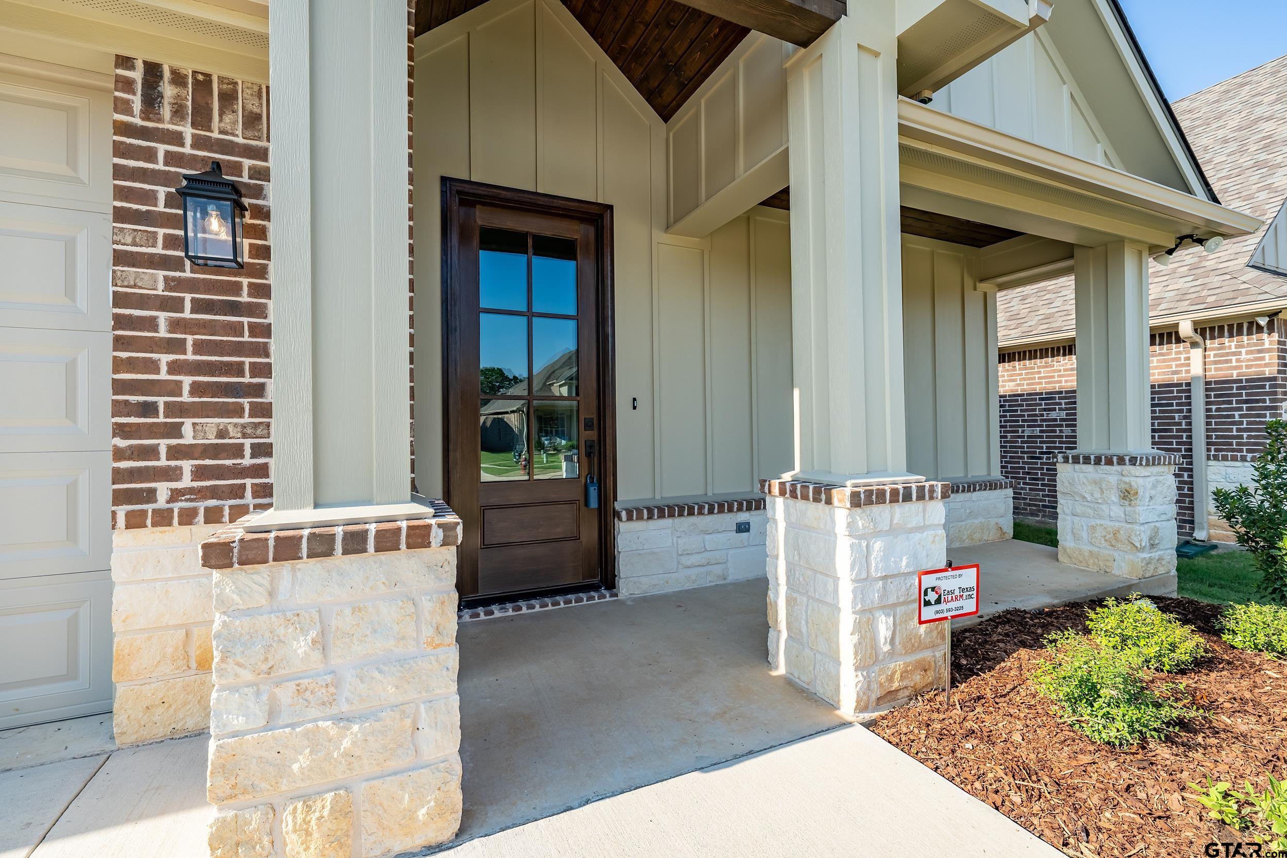 456 Preston Ridge Dr.