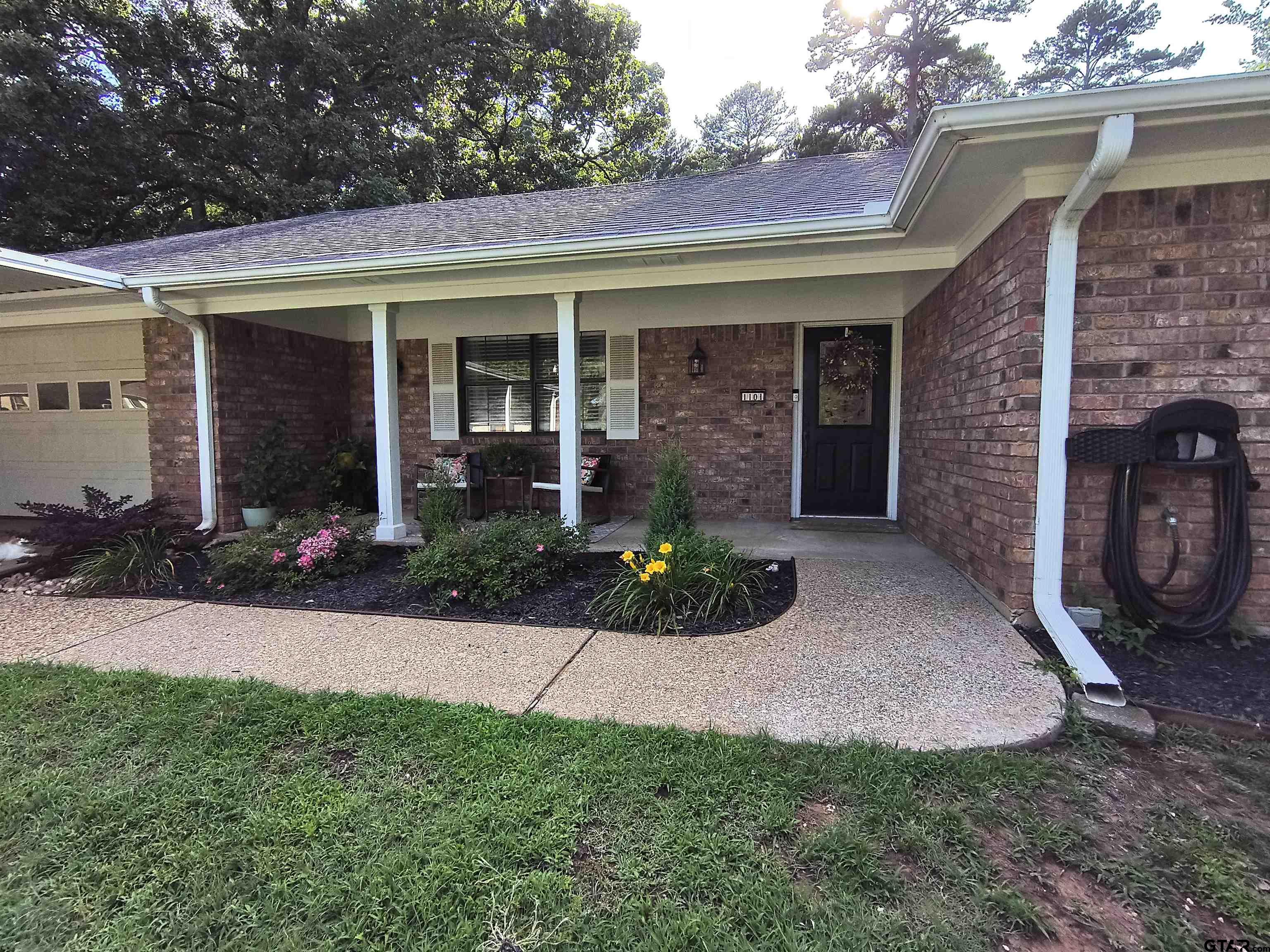 1101 Idlewood Dr.