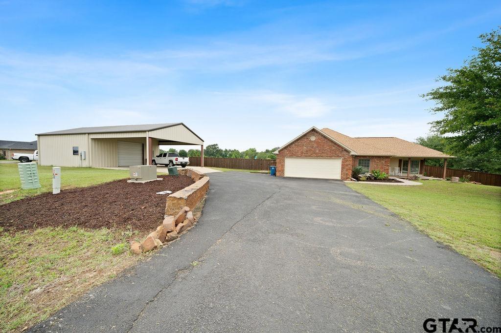 11906 Meadow Creek Dr.