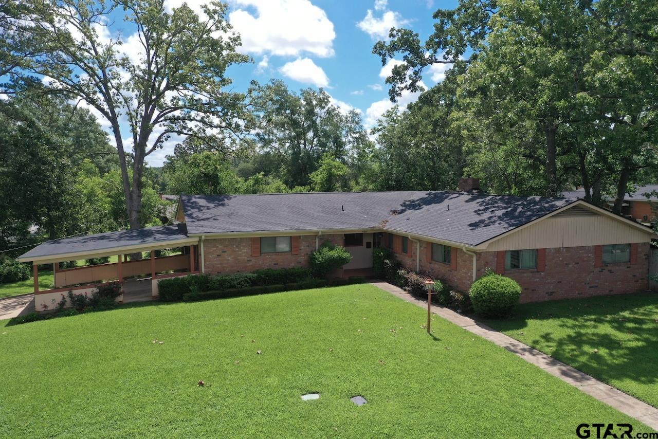 204 Crosby Drive