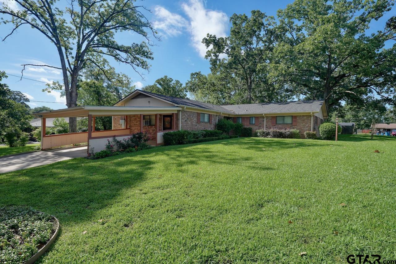 204 Crosby Drive