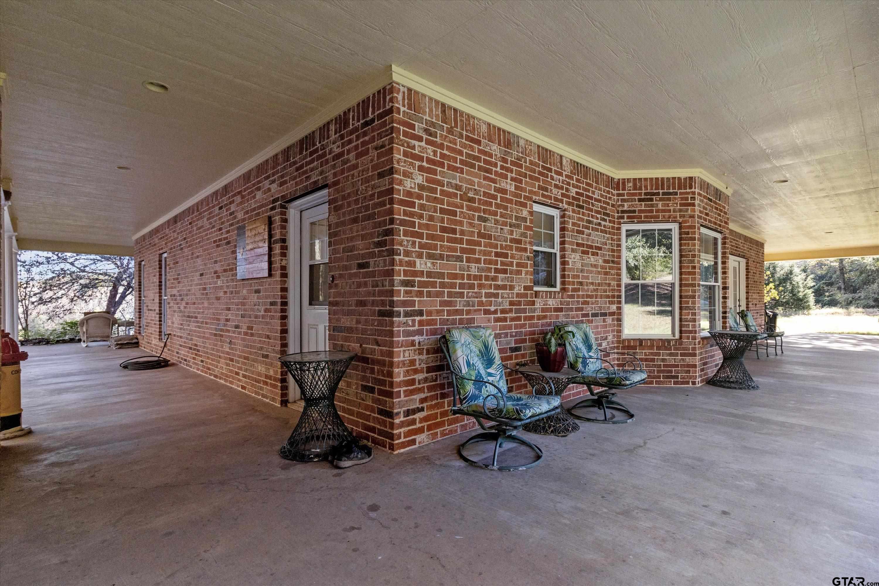 20941 W FM 16