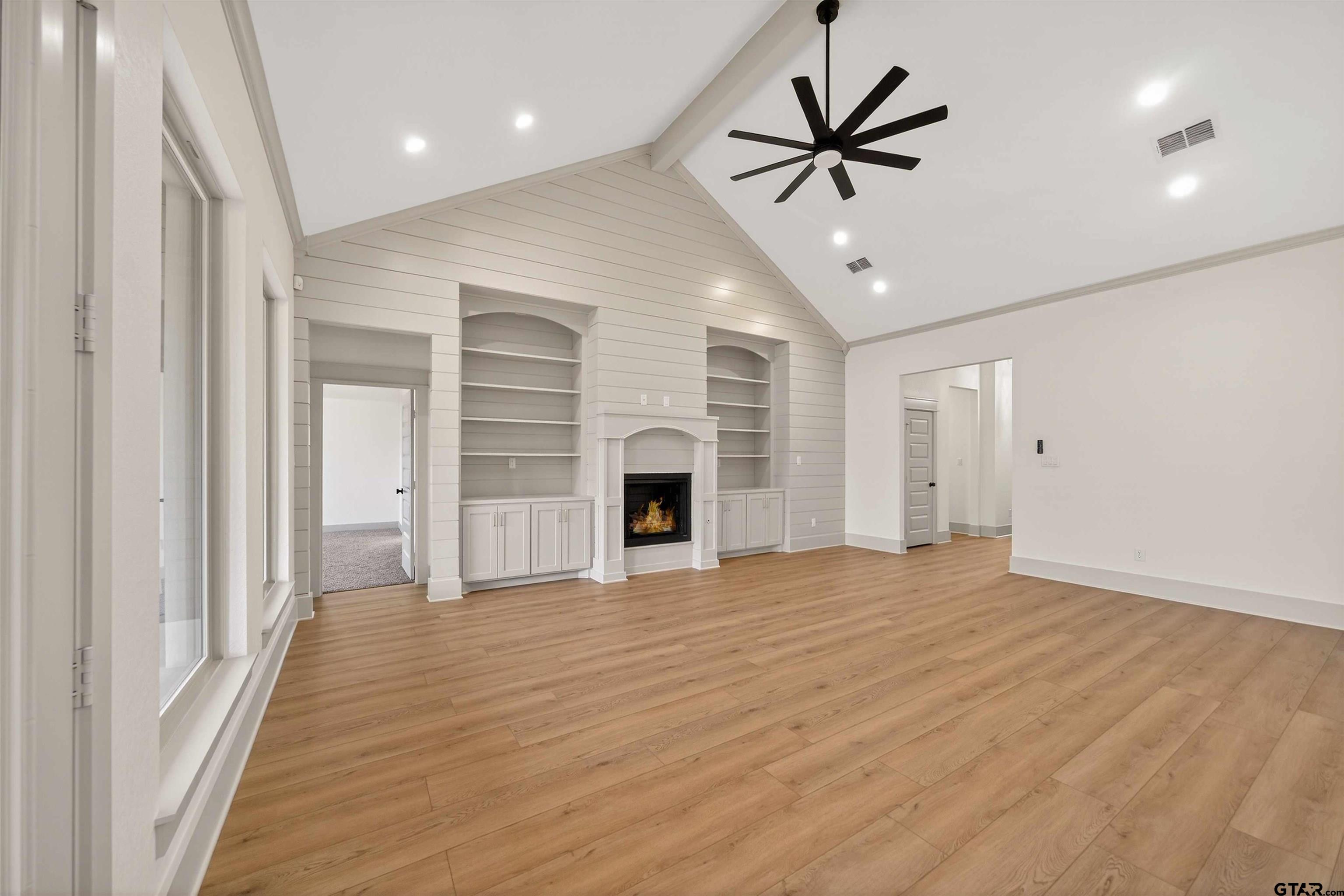 1070 Stagecoach Bend