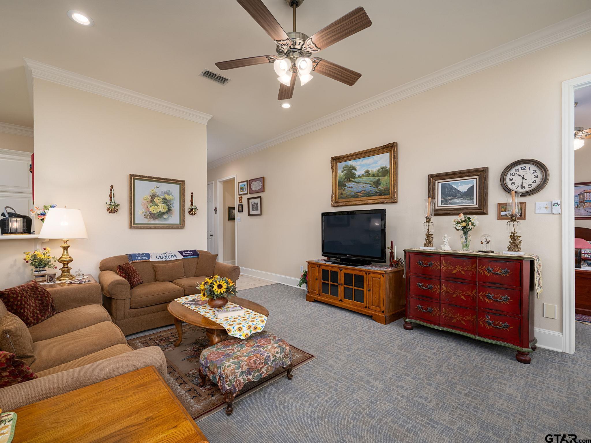 1230 Quinby Lane