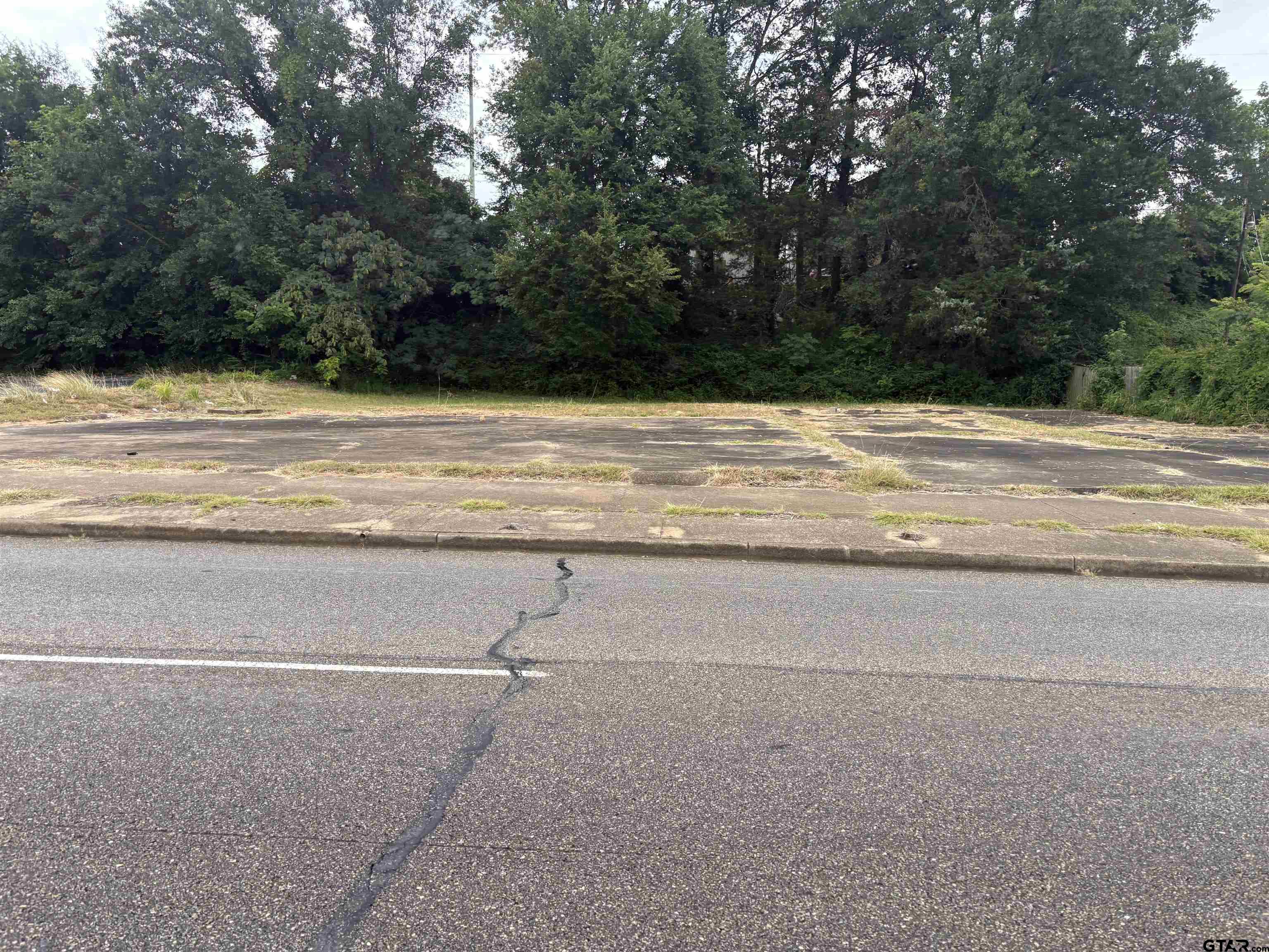 2120 W ERWIN STREET