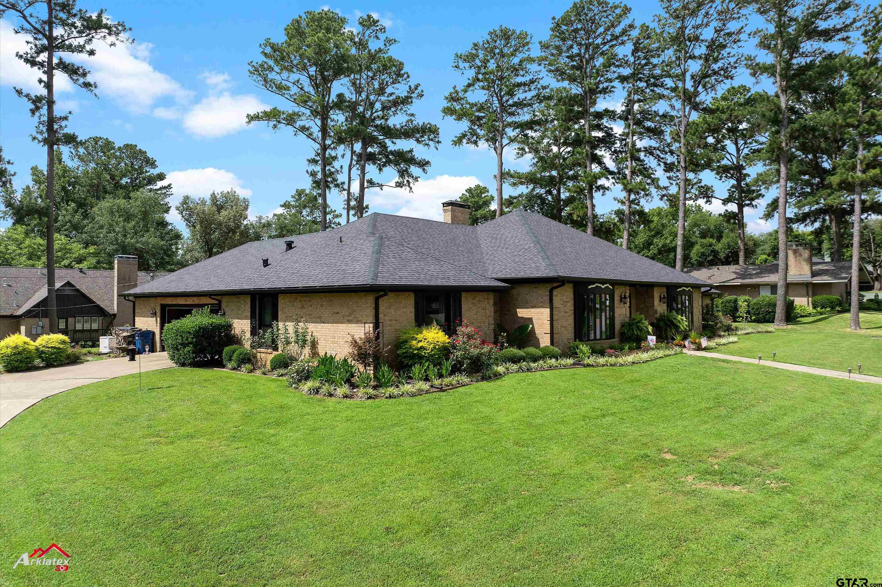 1103 Larkwood Trail