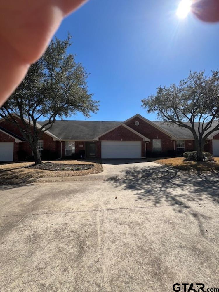 5401 Hollytree Dr Apt 2102