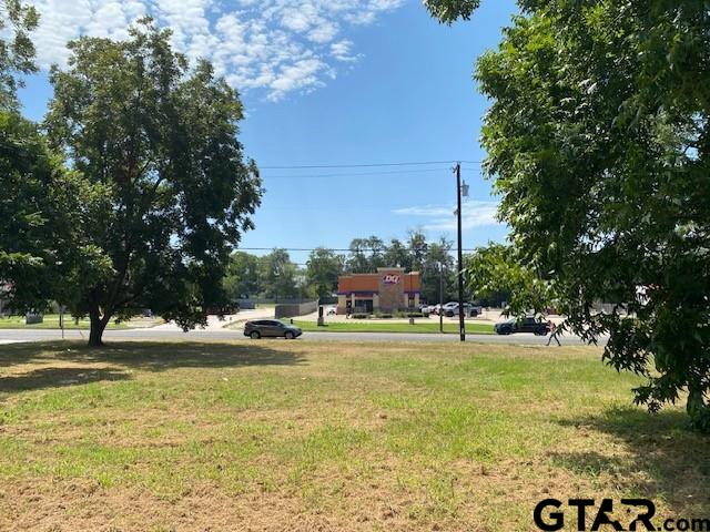 Photo 1 of 7 — 913 E Tyler Street, Athens, TX 75751