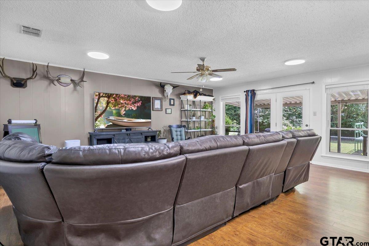 412 Peach Tree Drive
