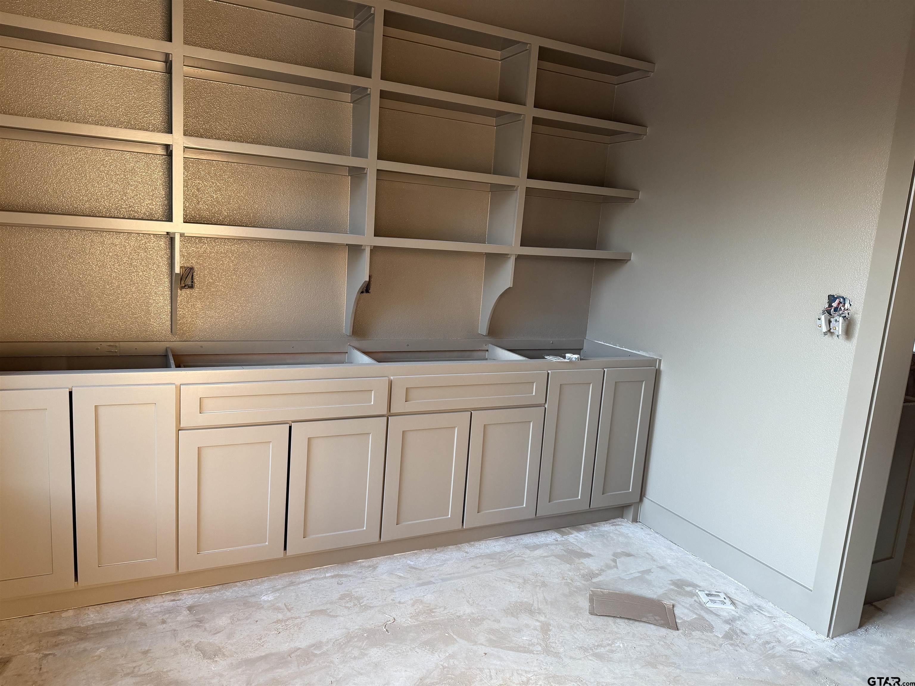 14009 Hidden Brook Ln