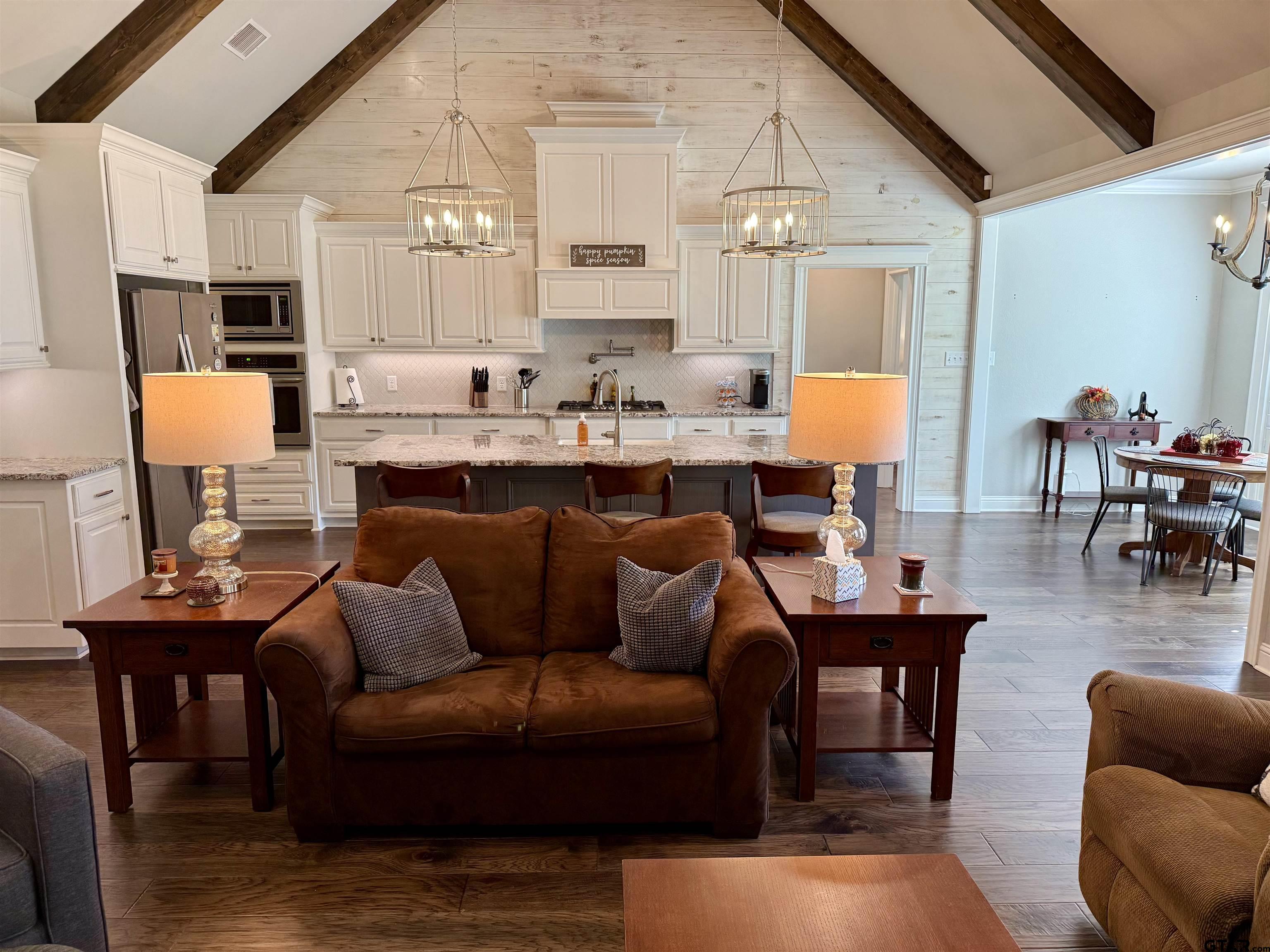 2248 Pinnacle Circle