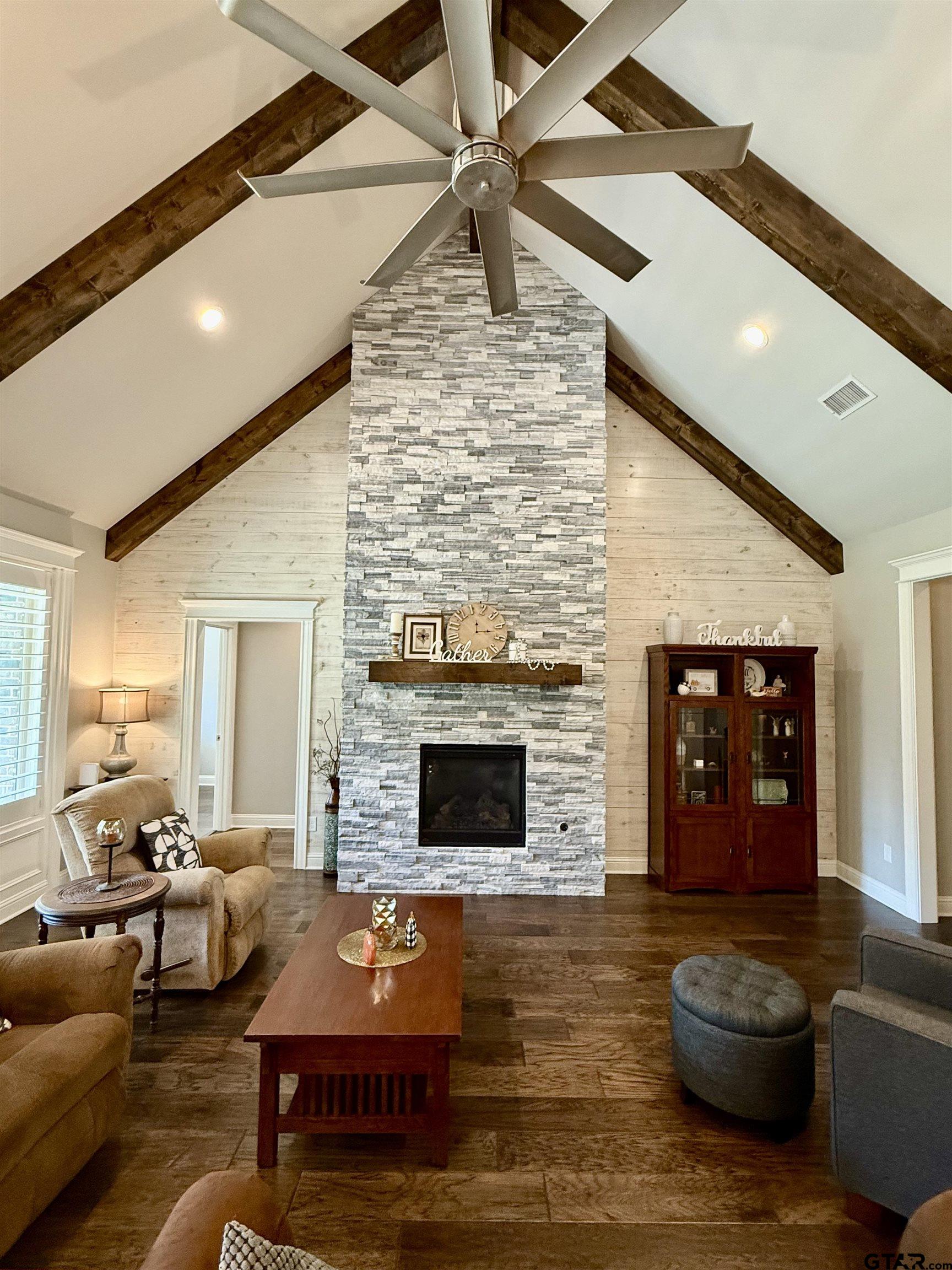 2248 Pinnacle Circle