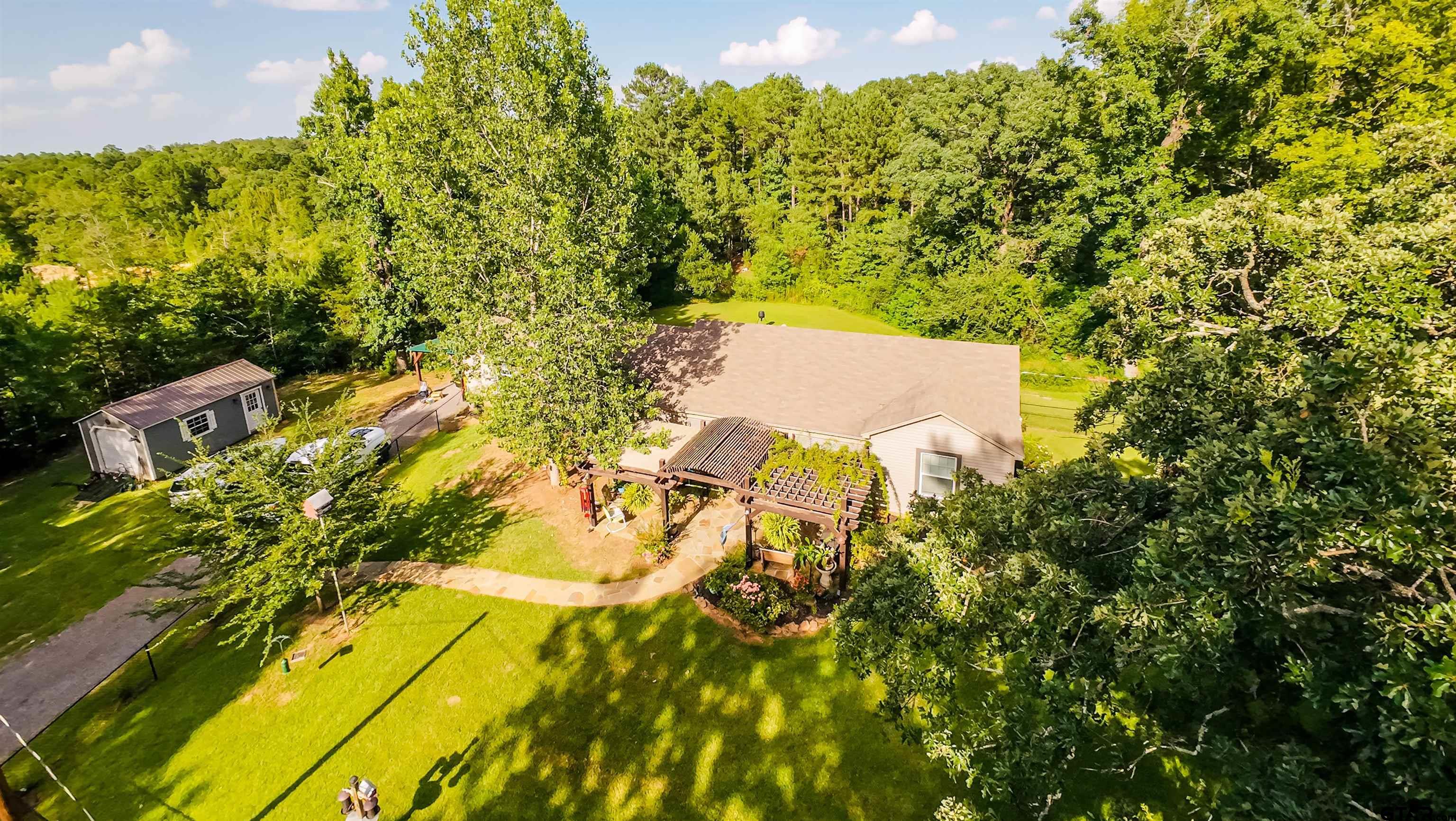 438 Sunshine Dr